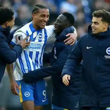 Brighton secured a 2-1 victory over Fulham, thanks to a late penalty converted by João Pedro, enhancing their prospects of qualifying for European competition.