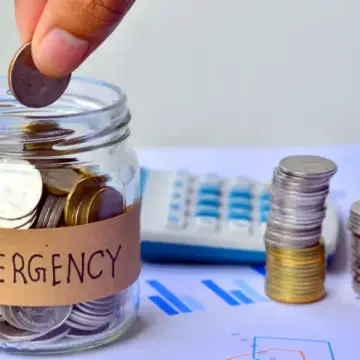 Building Your Safety Net: How to Create an Emergency Fund When Money is Tight.